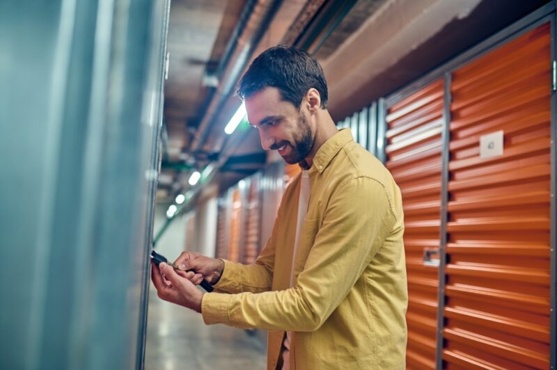 Man locks his storage unit - cheap renters insurance in Washington